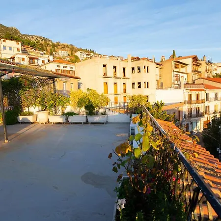 Kouros Apartment